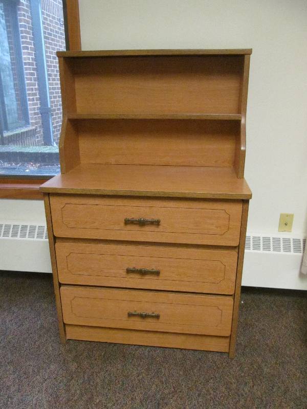 lot 146 image: (Rm 35) Night Stand (31x18x50)