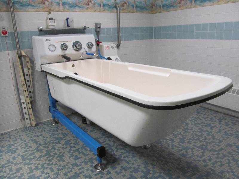 lot 161 image: (Rm 3 Tub Room) Arjo, Century Inc. Type 075100-0431, Serial # 92513.225 tub