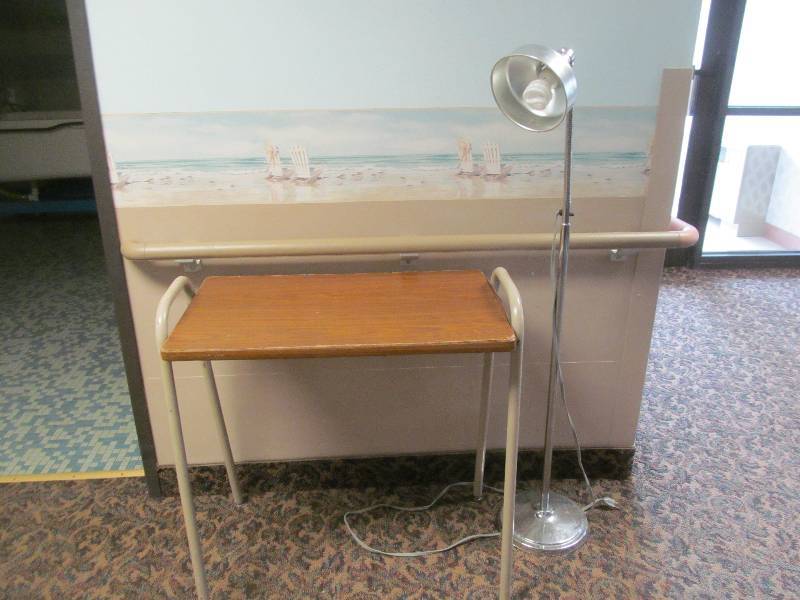 lot 166 image: (Rm 3 Tub Room) Light flexible head stainless steel, small table