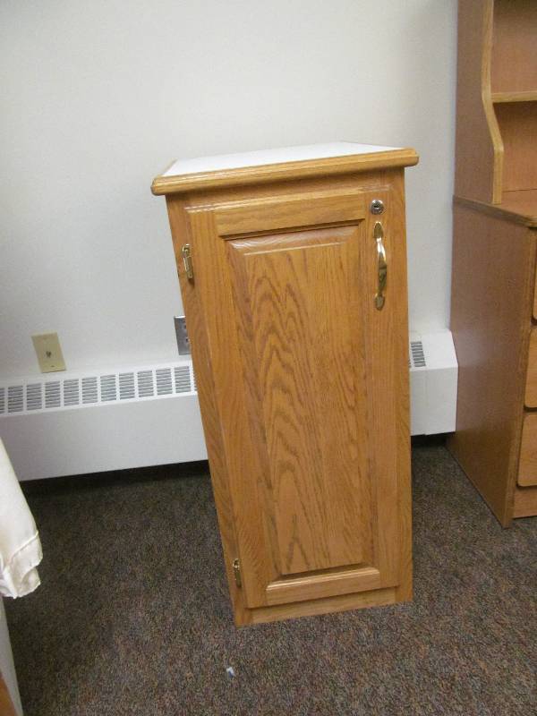 lot 193 image: Rm 32-Floor Cabinets