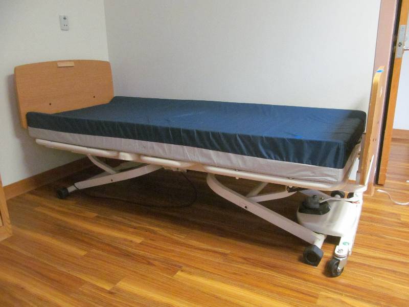 lot 222 image: Rm 29-Sunrise Medical Joerns Electric Bed wmattress
