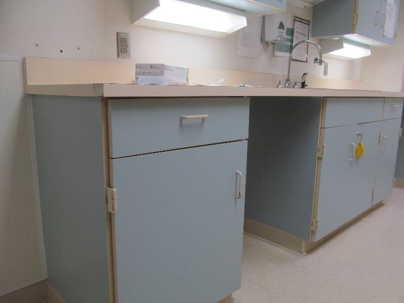 lot 226 image: Rm 3- Wall cabinet, sinkcounter, drawers, towel dispenser