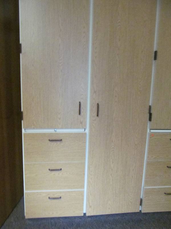 lot 250 image: Rm 26-Wardrobe Cabinet