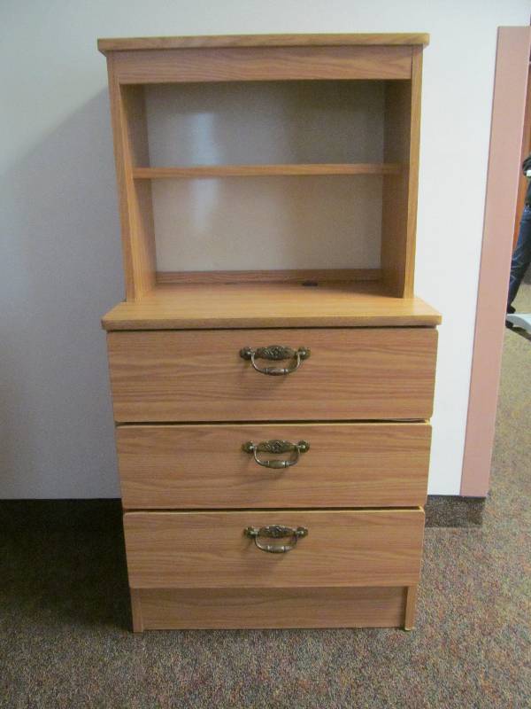 lot 254 image: Rm 26-Nightstand