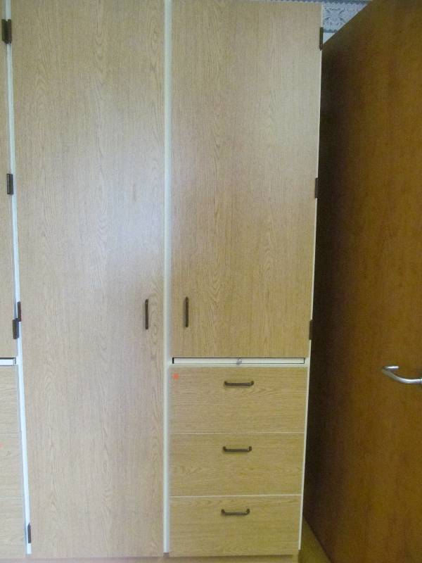 lot 261 image: Rm 25-Wardrobe Cabinet