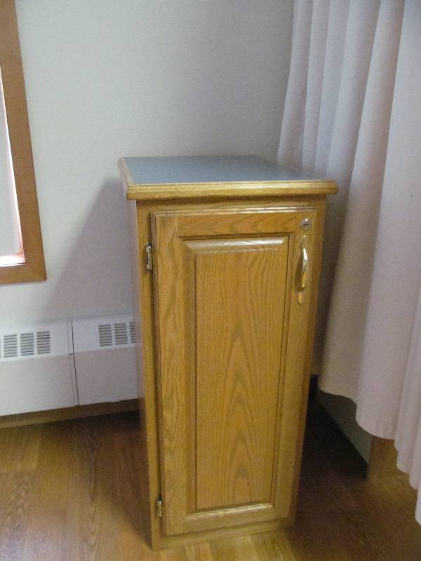 lot 263 image: Rm 25-Green top Floor Cabinet