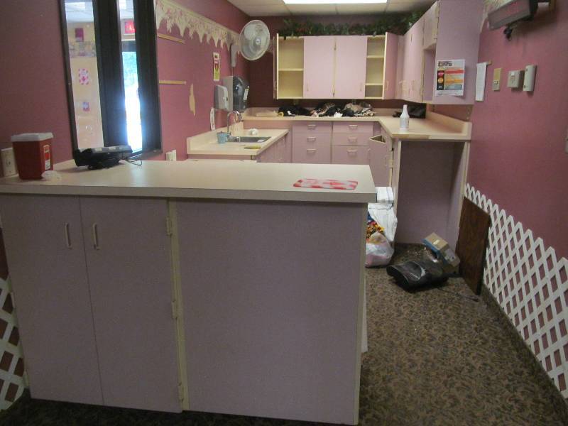 lot 287 image: Dining room-Cabinetry