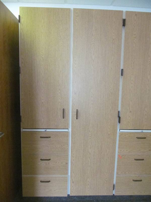 lot 290 image: Dining room-Wardrobe Cabinet