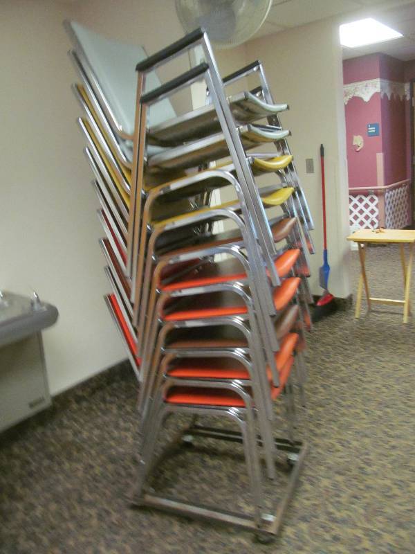 lot 300 image: Rm 24- 10 chairs