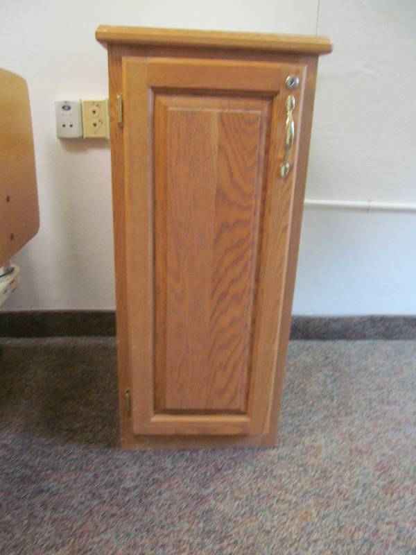 lot 341 image: (Rm 18) Floor Cabinet (17x22x36)