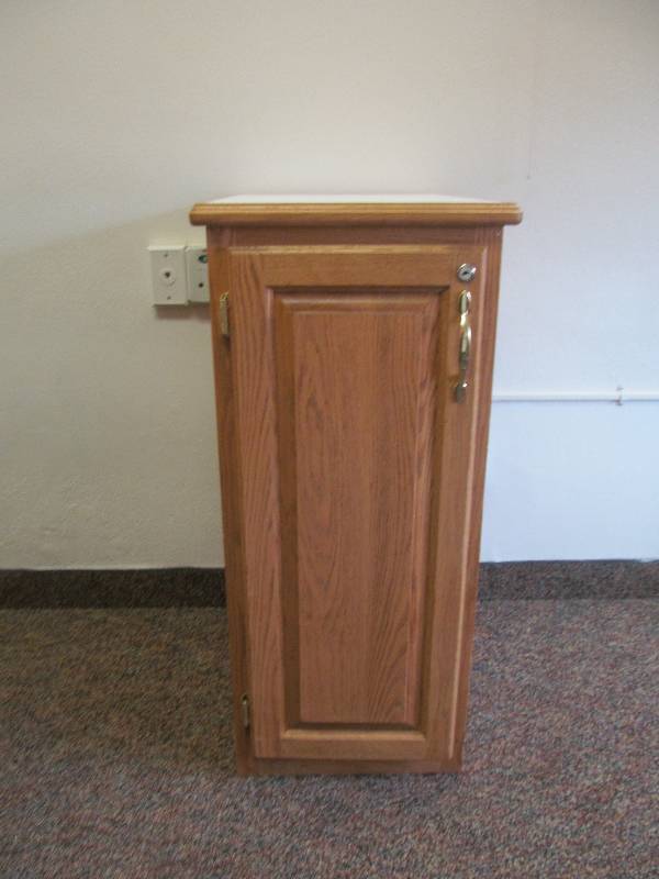 lot 348 image: (Rm 17) Floor Cabinet (17x22x36)