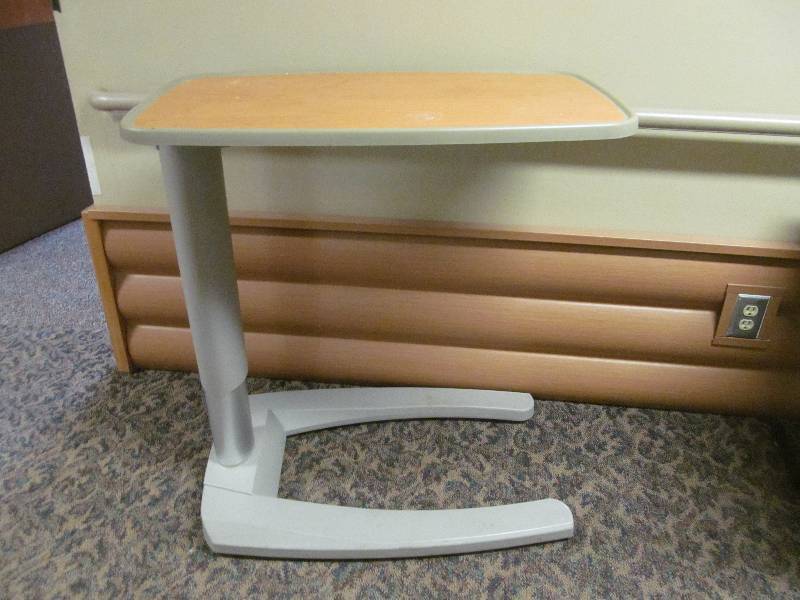 lot 365 image: (Hall) Adjustable Tray