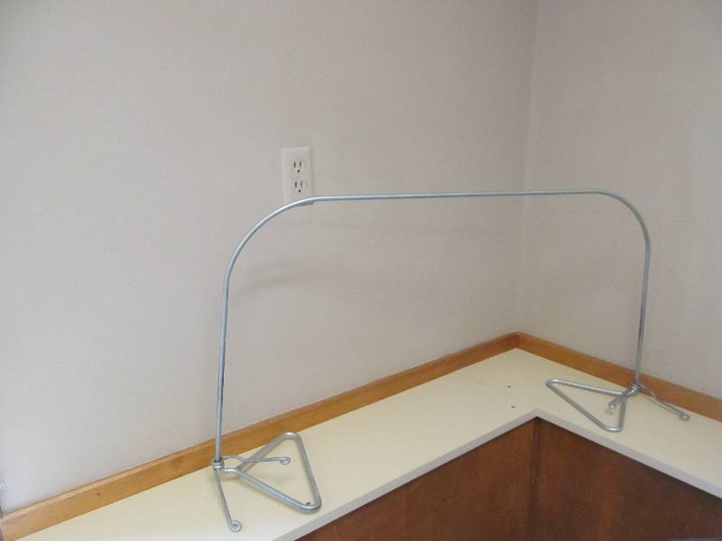 lot 379 image: (exercise room) overhead exercise equipment