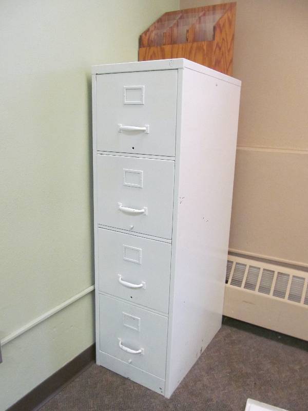 lot 398 image: (#4 office) File Cabinet