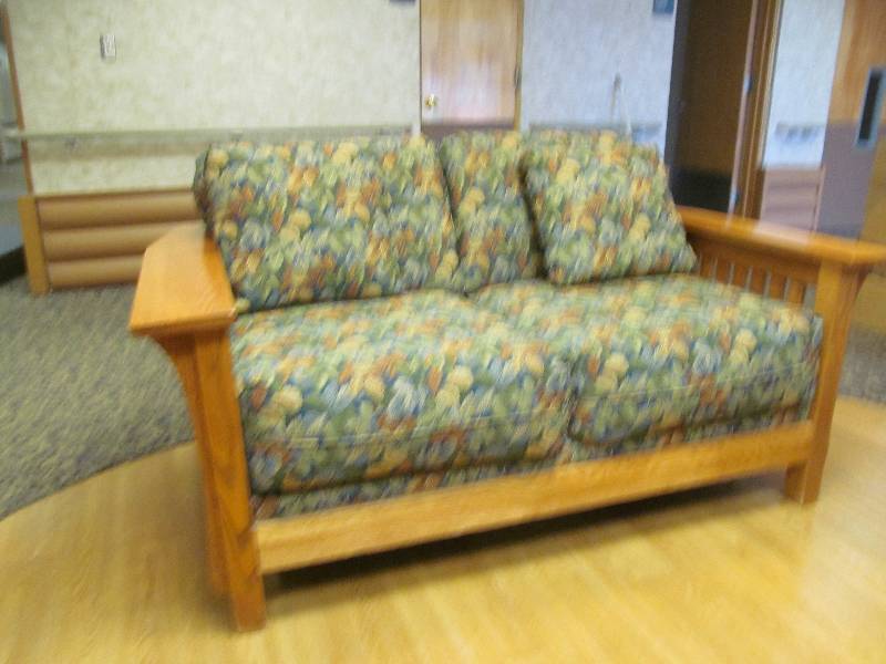 lot 408 image: Cleaning room-Mission style love seat
