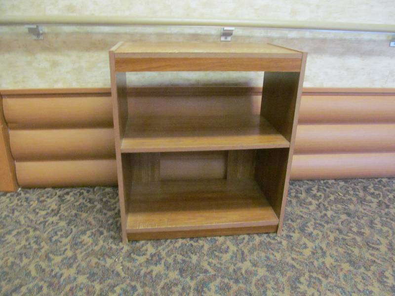 lot 409 image: Cleaning room-Bookcase