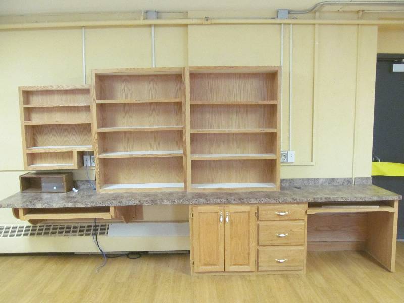 lot 415 image: Cleaning room-Granite Style Counter