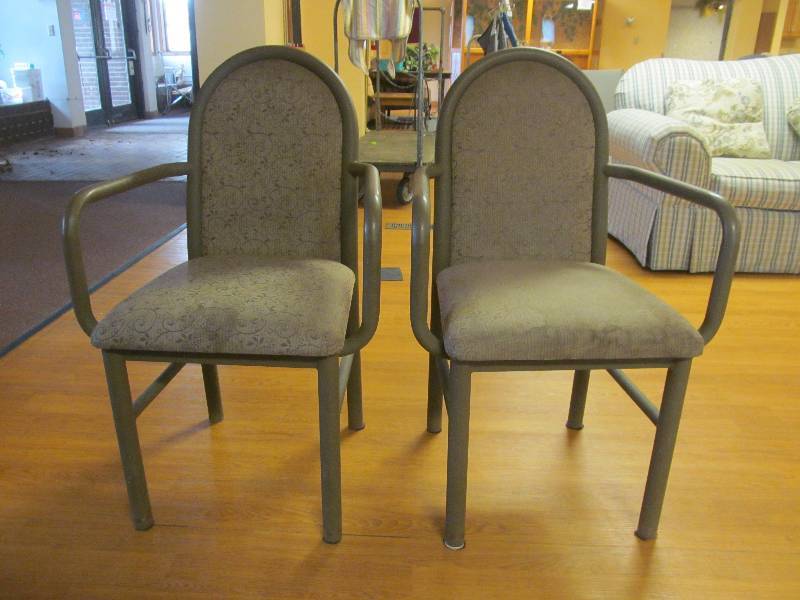 lot 426 image: Cleaning room-2 Olive green dining chairs