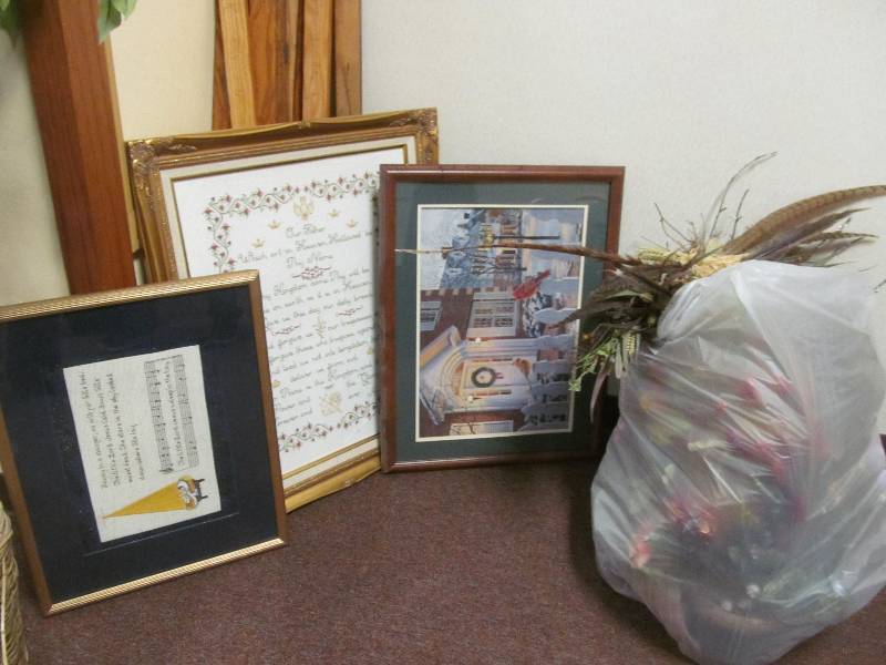 lot 443 image: Cleaning room-3 Pictures foliage