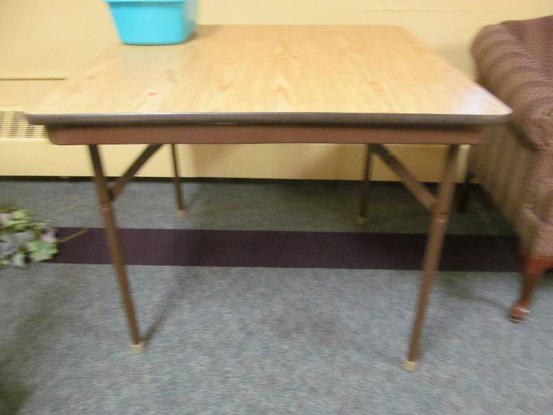 lot 451 image: Cleaning room-Folding Table