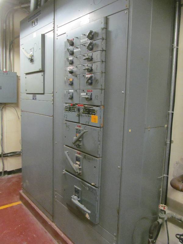 lot 459 image: Cleaning room-Panel Board Electric Switch board