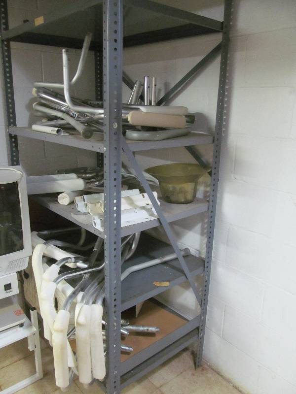 lot 469 image: Office 4- Bird feeders, artificial plant, metal shelving