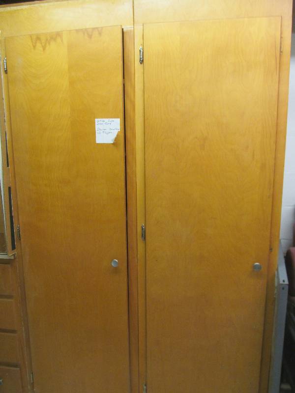 lot 481 image: Office 4-wooden cabinet (48x80x22)