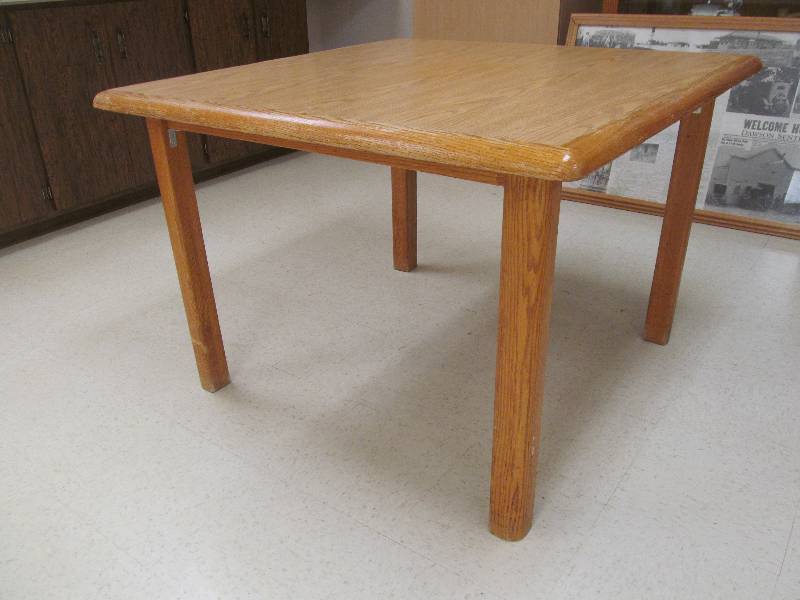 lot 547 image: Basement #2-Square table