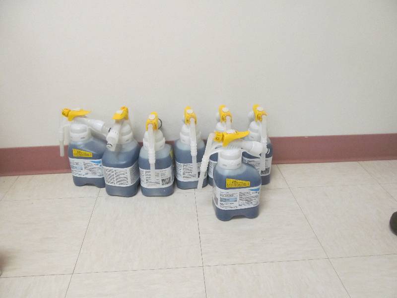 lot 566 image: Basement #2-Viex-256 Cleaning jugs (7)