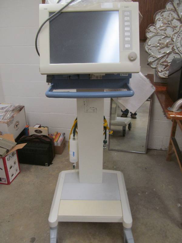lot 596 image: Basement #2-Evetta xcell oxygen equipment