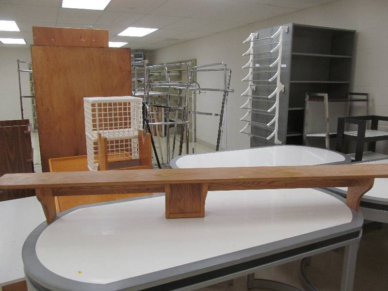 lot 627 image: Long wall Shelf