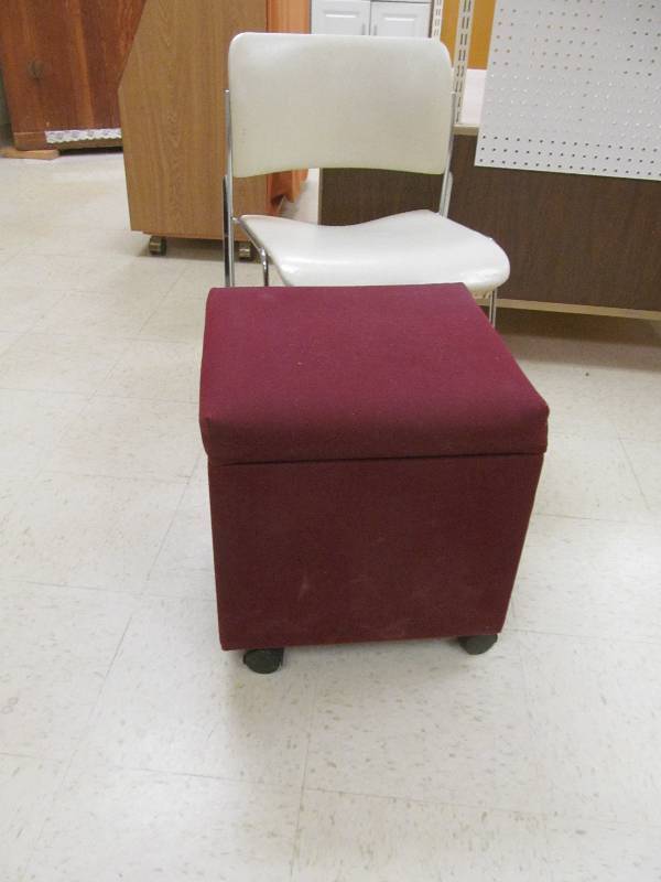 lot 675 image: White chair with burgundy storage ottoman on wheels
