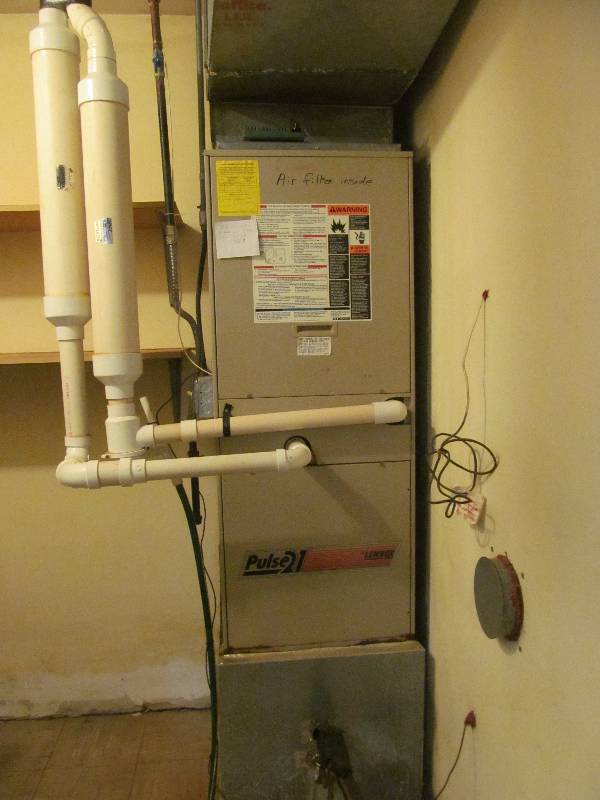 lot 677 image: Pulse Lennox Furnace 21 (Air condition Unit Lennox)