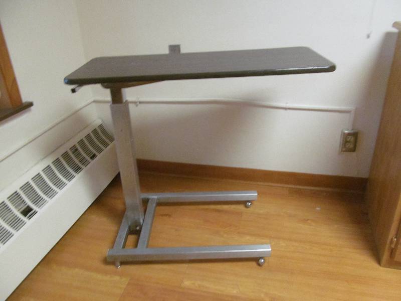 lot 701 image: Rm 10-Adjustable bedside table