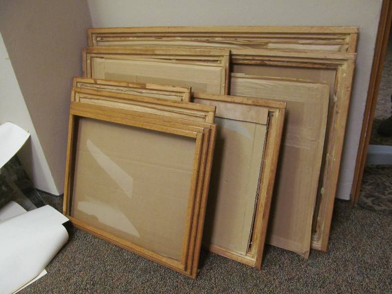 lot 713 image: Office-Picture frames (Approx. 8)