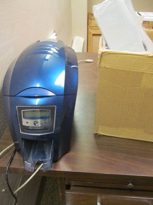 lot 719 image: Office-ID Maker (ID maker system)