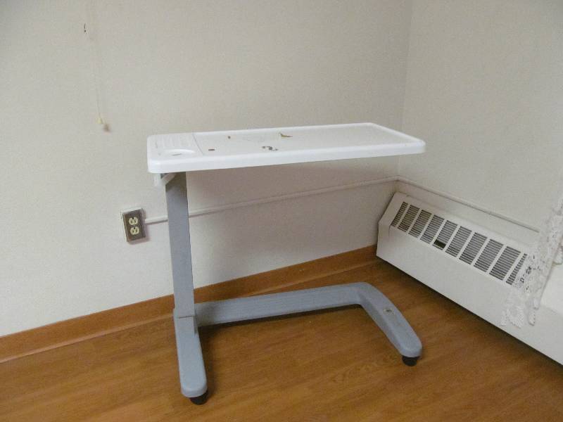 lot 730 image: Rm 6-Adjustable bedside table