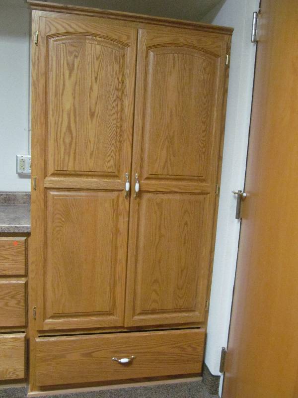 lot 763 image: Room 1- Solid wood Wardrobe (37x25x72)