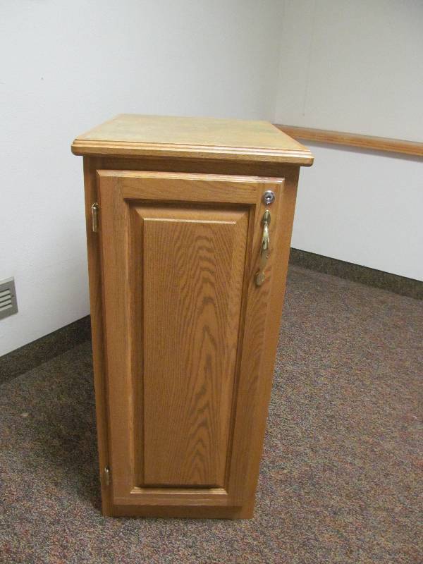 lot 764 image: Room 1- Floor Cabinet (17x22x36)
