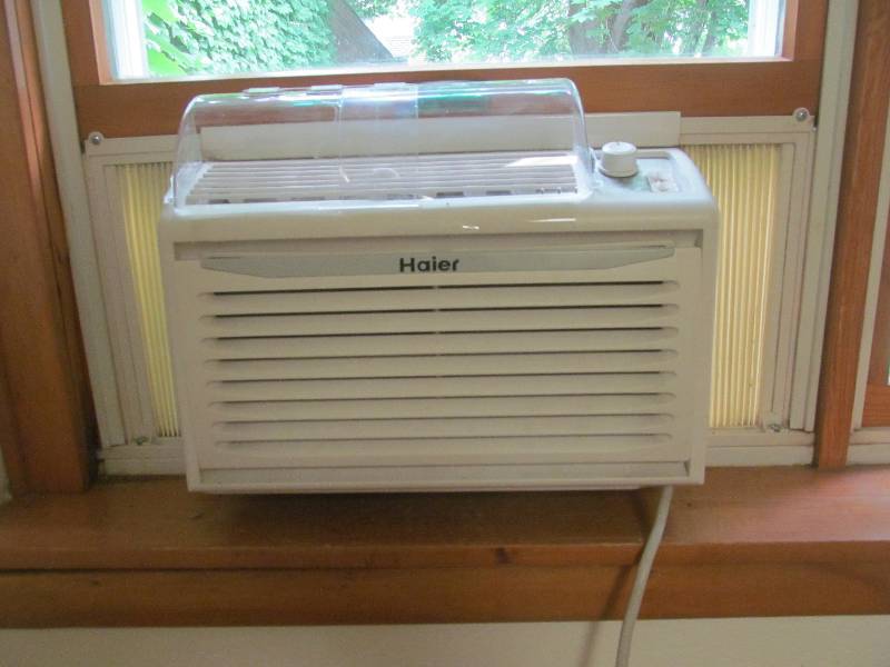 lot 767 image: Room 1- Haier window air conditioner, HWF05XC7-2