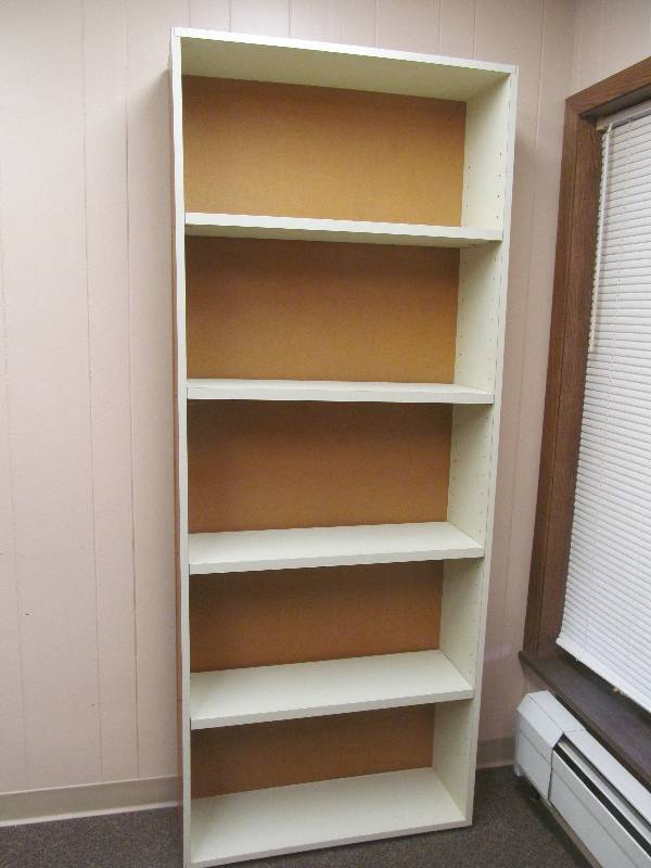 lot 770 image: Office 1- Bookshelf with 4 adjustable shelves (32x10x81)