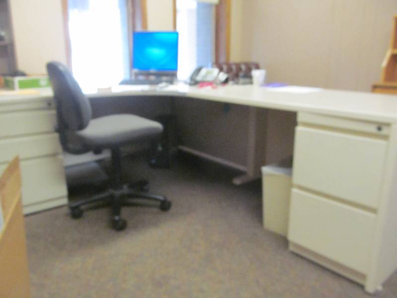 lot 777 image: Dr. Office- Desk and chair (curved top) (97x72)