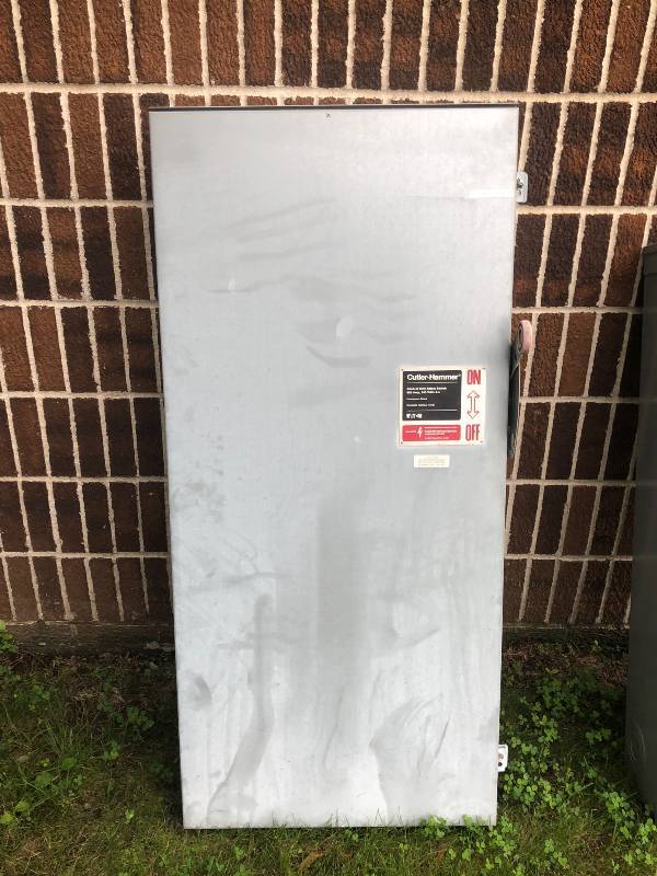 lot 785 image: electric service box