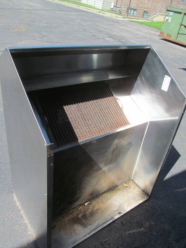 lot 793 image: Stainless steel hood