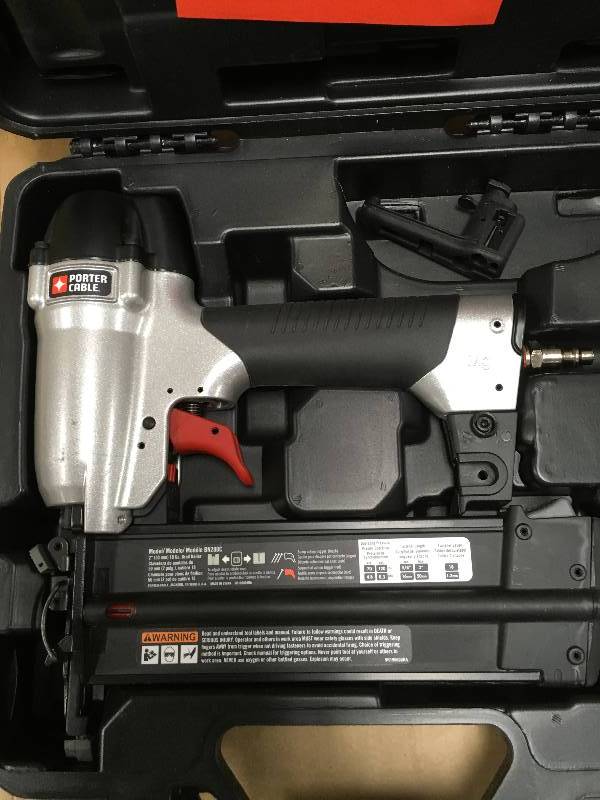 Porter cable 18-Gauge Pneumatic Brad Nailer Kit in working condition