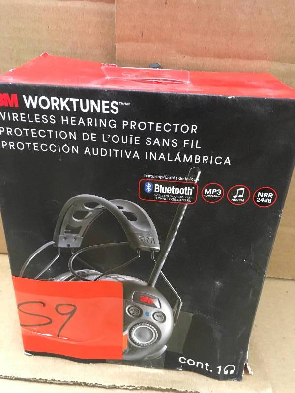 3M WorkTunes Wireless Lawn and Garden Hearing Protector with Bluetooth Technology