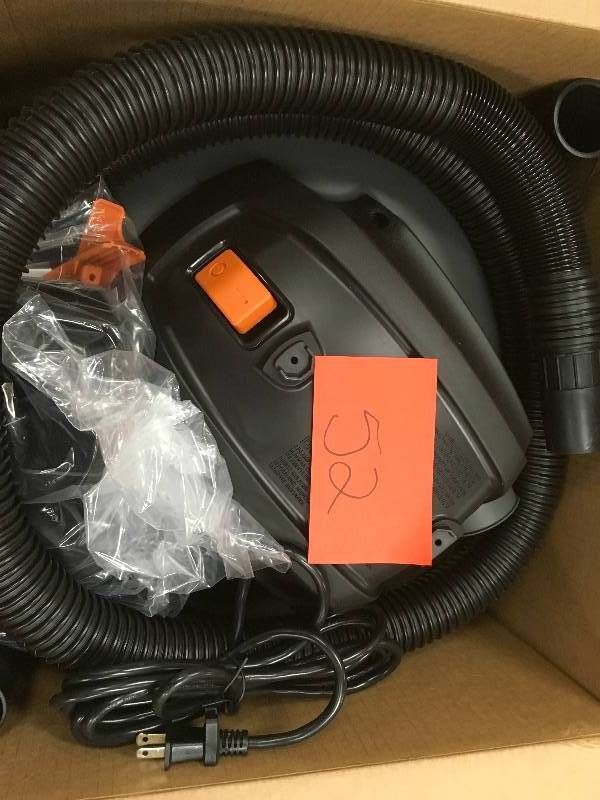Ridgid 6 Gal. 3.5-Peak HP NXT WetDry Vac in working conditions