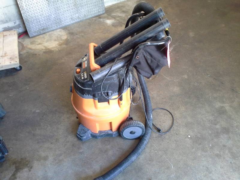 Rigid 6.5 HP Vacuum with Hose