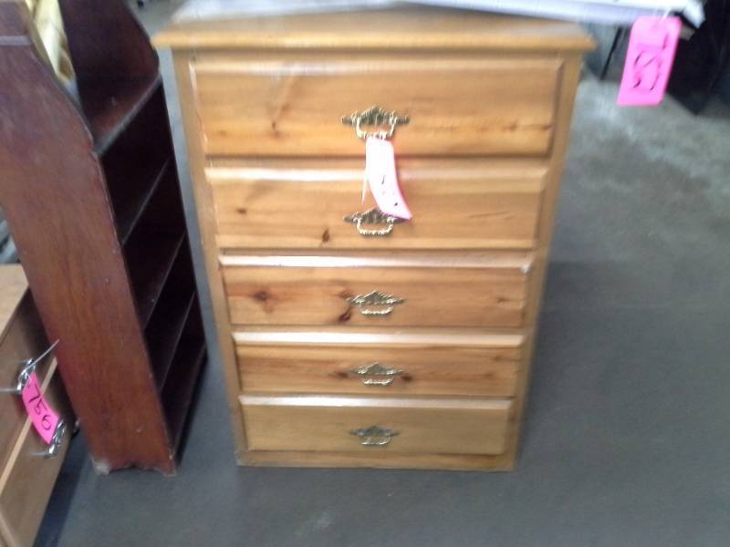 5 Drawer Wooden Dresser