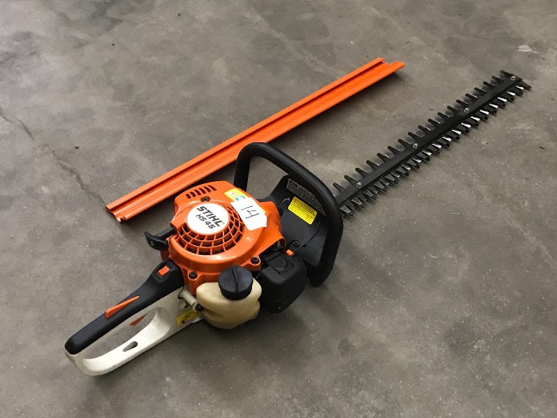 Stihl HS-45 Commercial Hedge Trimme...